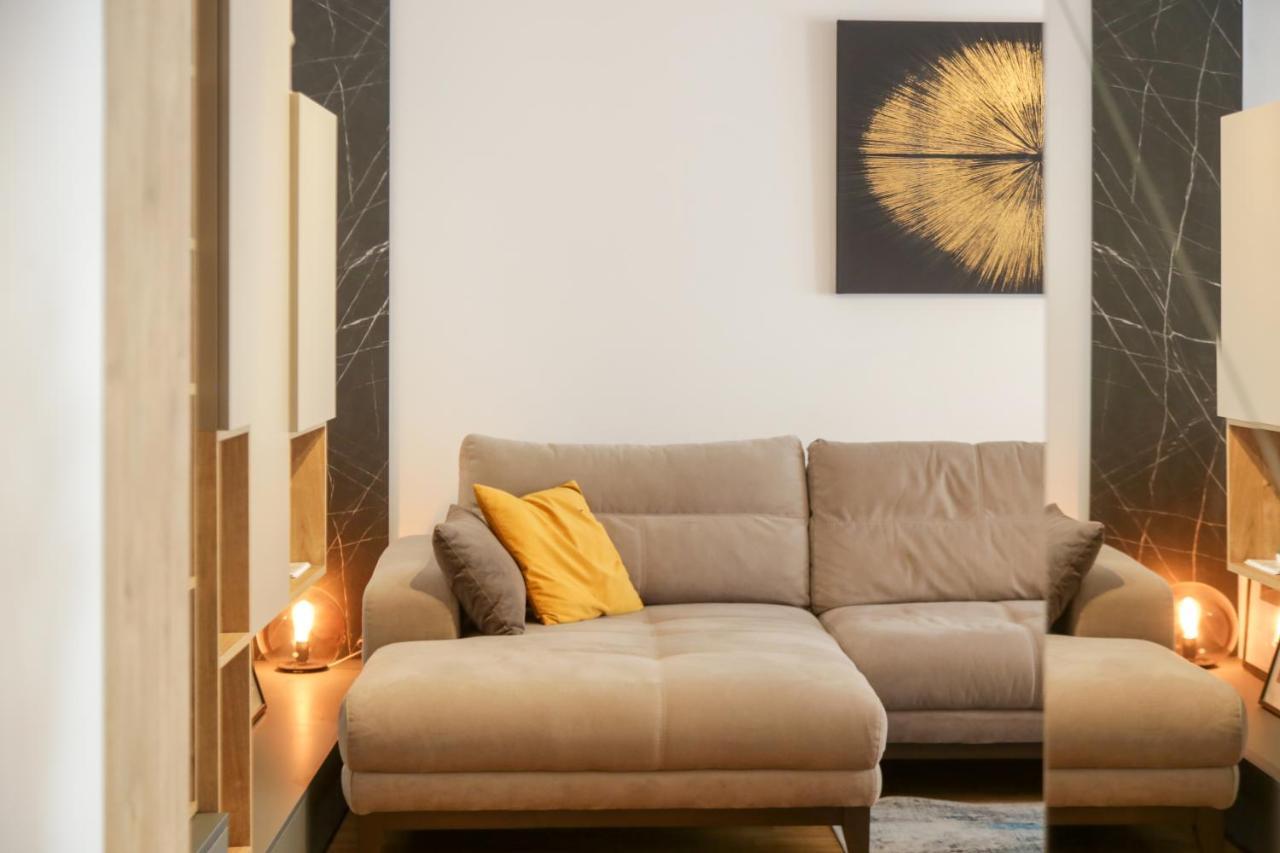 Apartment Supernova Deluxe Novi Sad